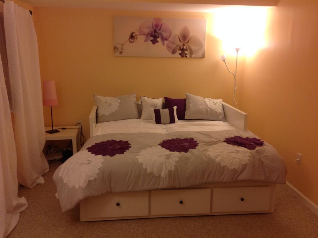 Mojoy Homesuites At Runyon 뉴어크 외부 사진