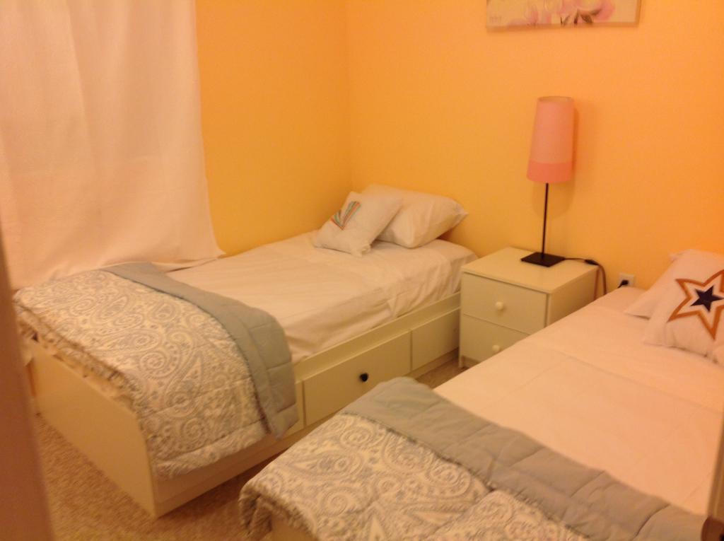 Mojoy Homesuites At Runyon 뉴어크 외부 사진