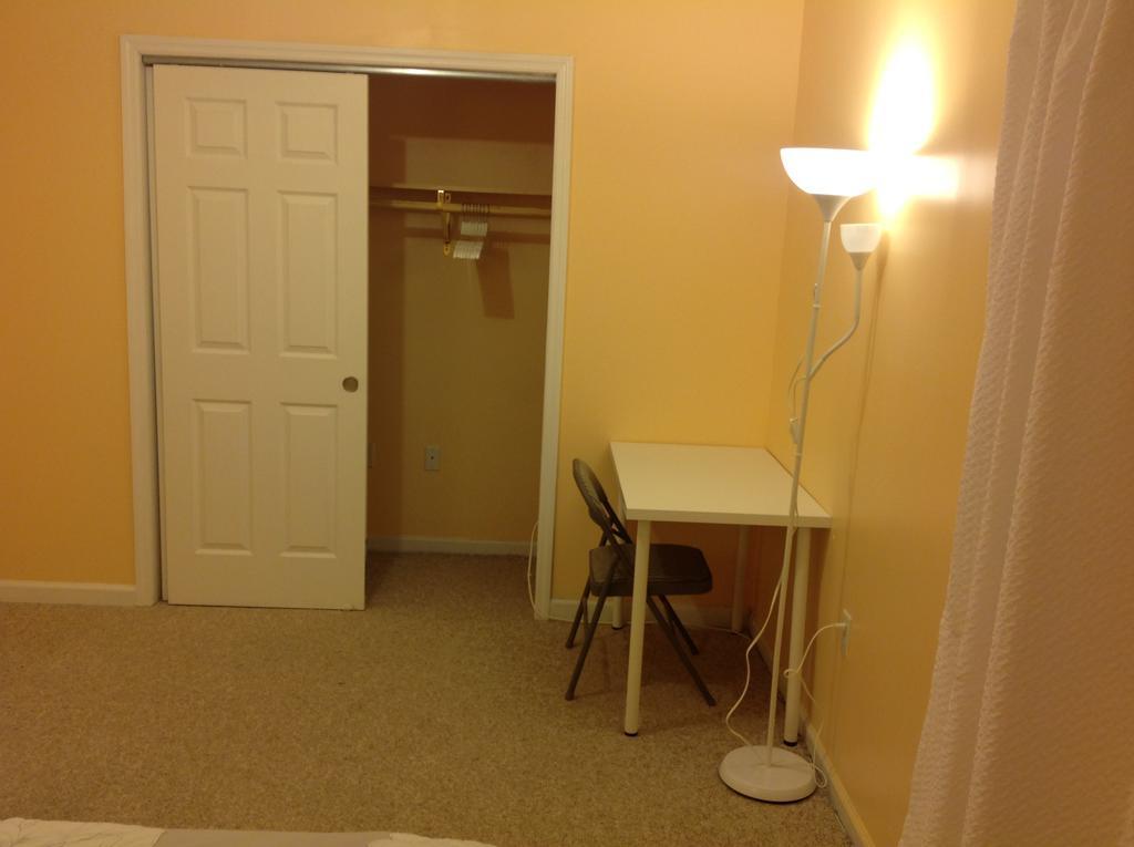 Mojoy Homesuites At Runyon 뉴어크 외부 사진