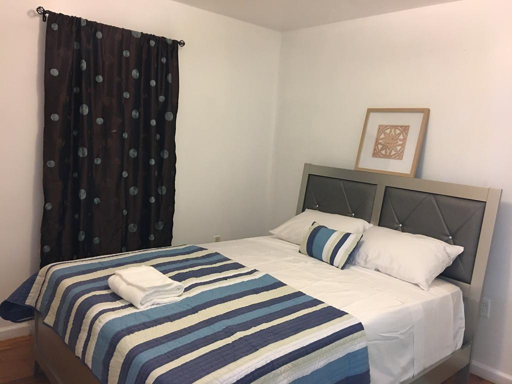 Mojoy Homesuites At Runyon 뉴어크 외부 사진