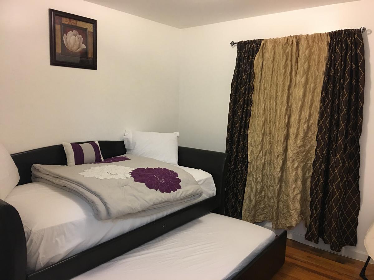 Mojoy Homesuites At Runyon 뉴어크 외부 사진