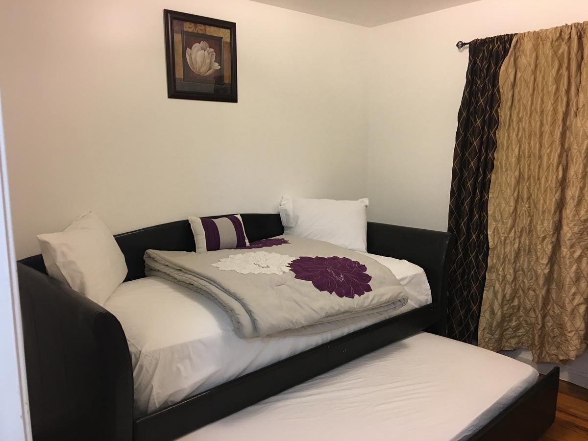 Mojoy Homesuites At Runyon 뉴어크 외부 사진